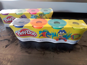PLAY DOH pack ( 4 cans)